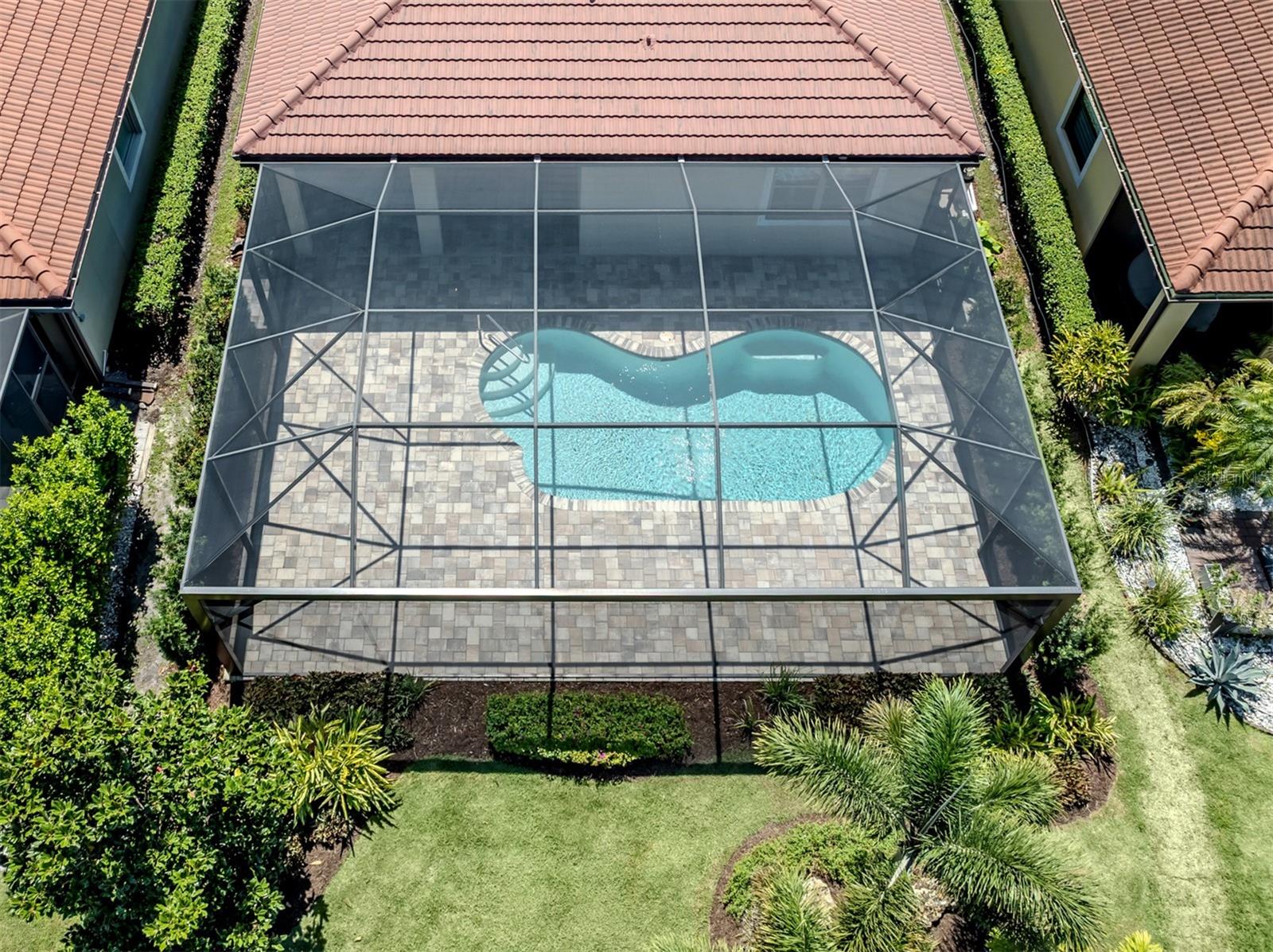 Image 25 of 68 For 331 Toscavilla Boulevard