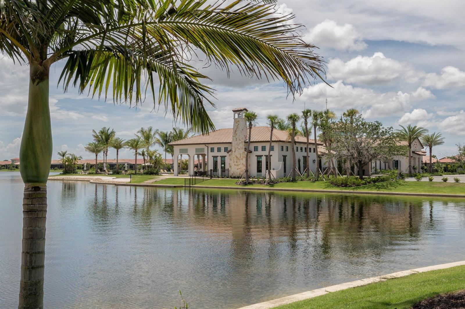 Image 37 of 68 For 331 Toscavilla Boulevard