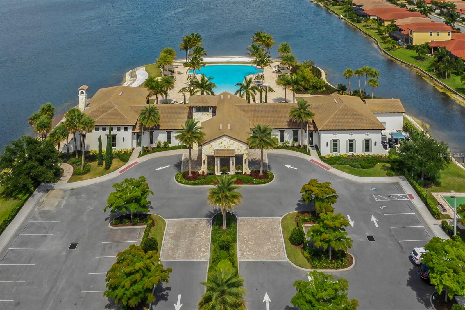 Image 41 of 68 For 331 Toscavilla Boulevard