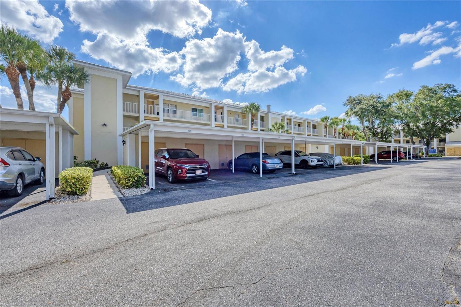 Details for 433 Cerromar Lane 330, VENICE, FL 34293