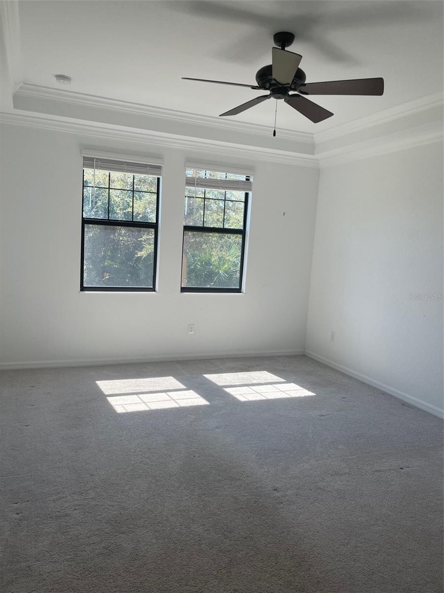 Image 10 of 35 For 10031 Crooked Creek Drive 101