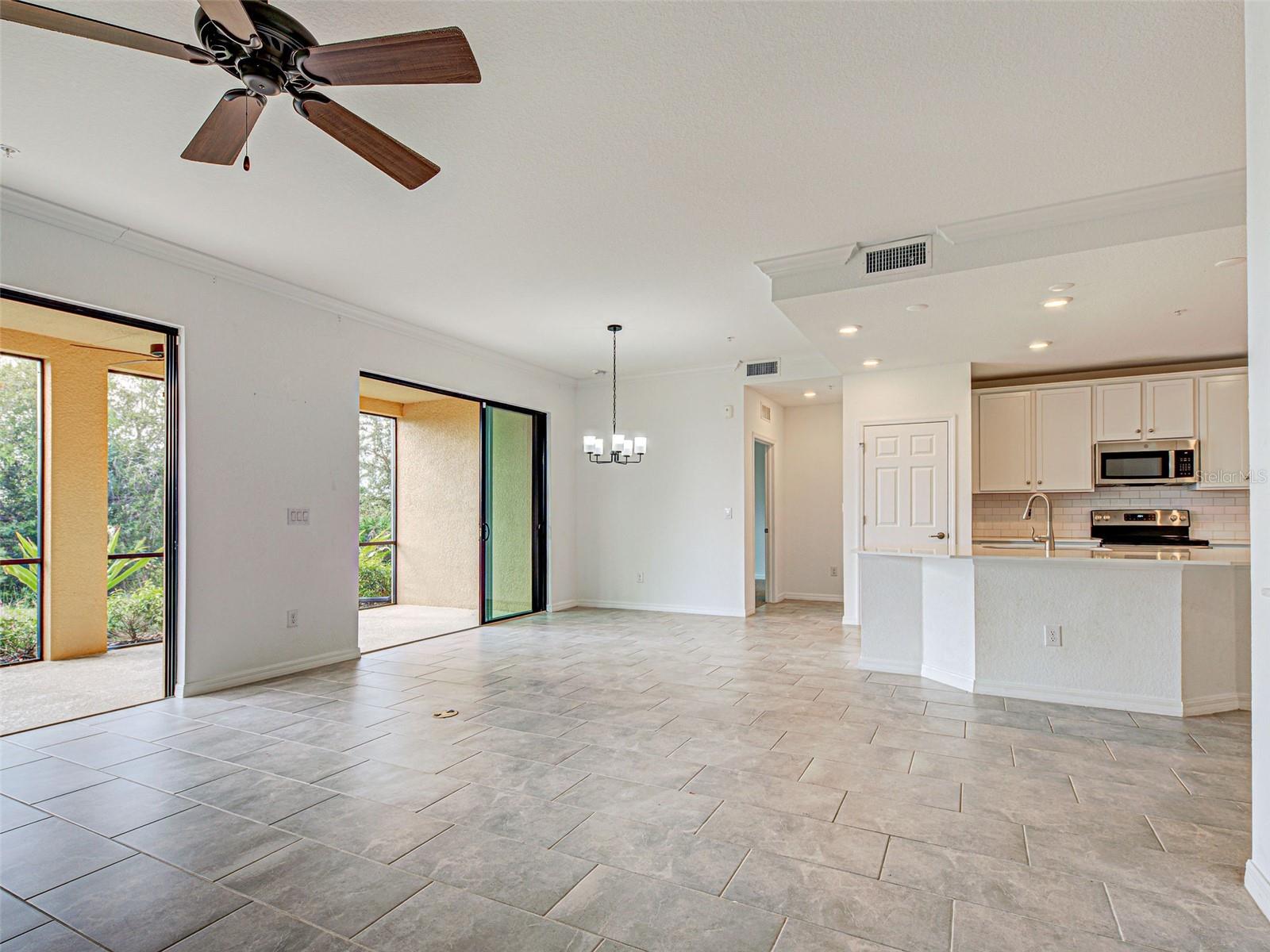 Image 16 of 35 For 10031 Crooked Creek Drive 101