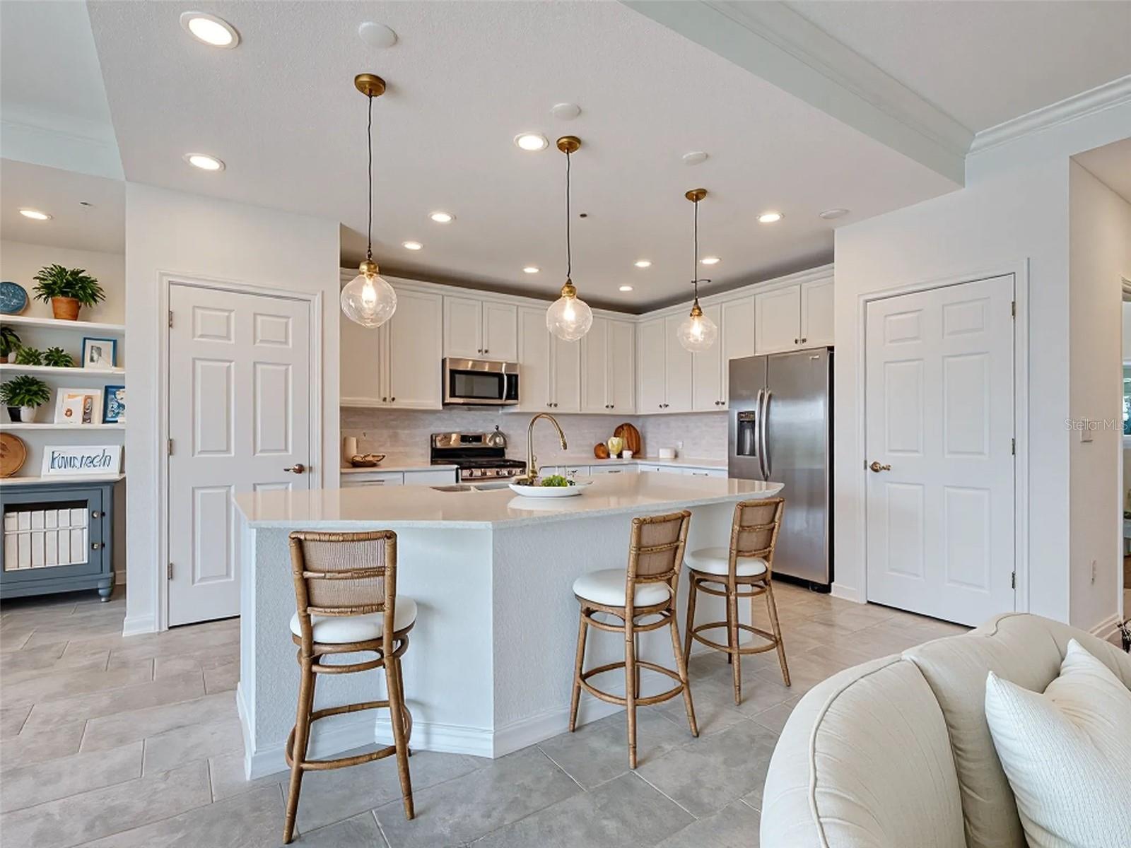 Image 17 of 35 For 10031 Crooked Creek Drive 101