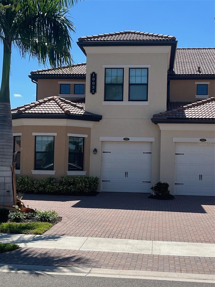 Image 2 of 35 For 10031 Crooked Creek Drive 101