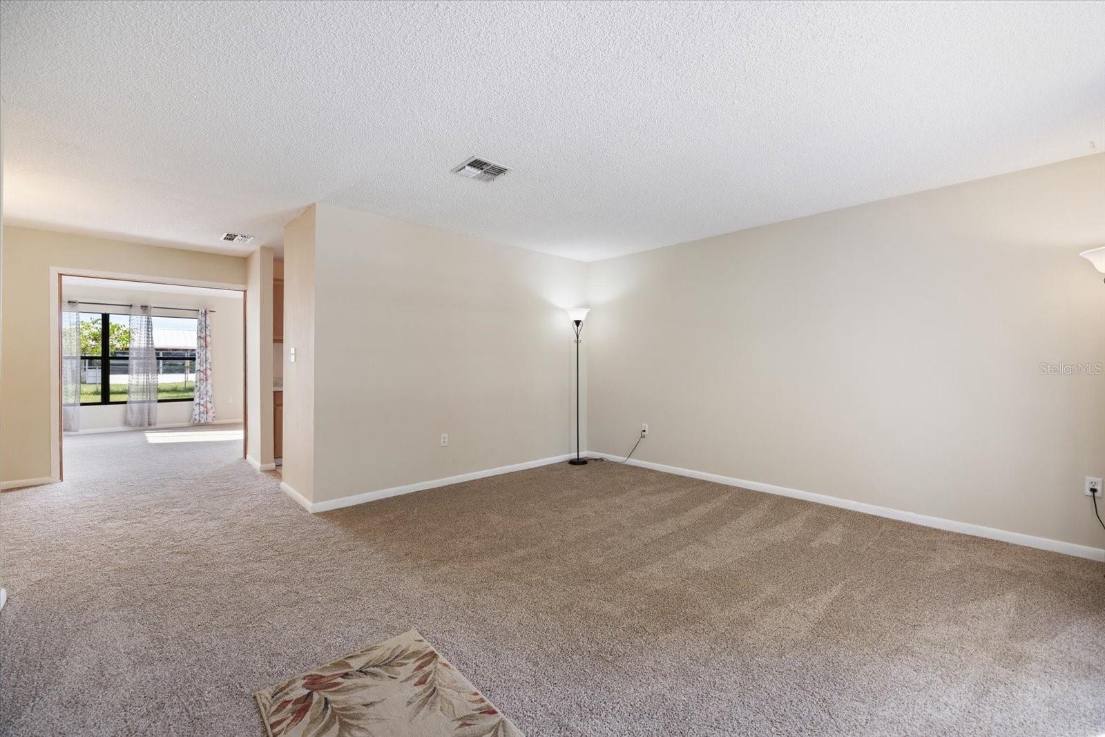 Image 12 of 49 For 13300 Englewood Rd