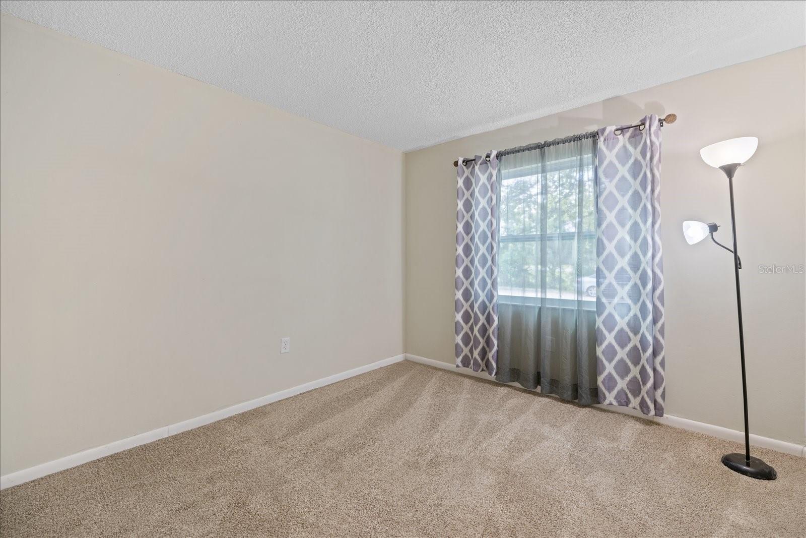 Image 13 of 49 For 13300 Englewood Rd