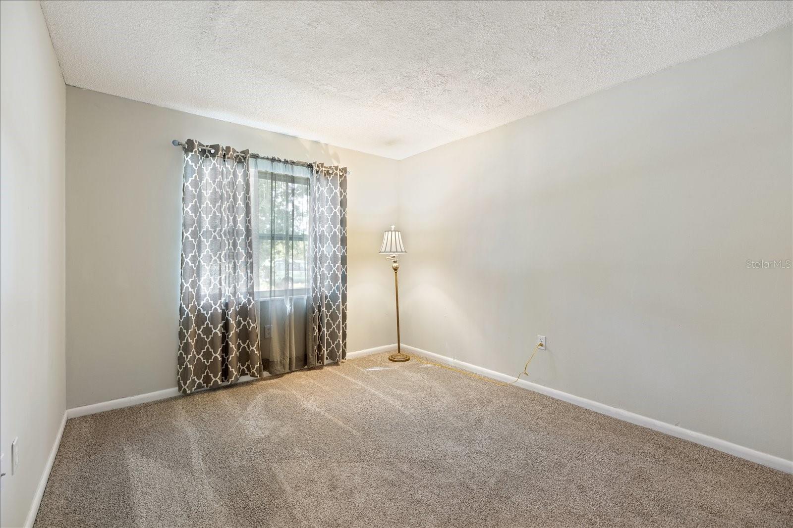 Image 15 of 49 For 13300 Englewood Rd