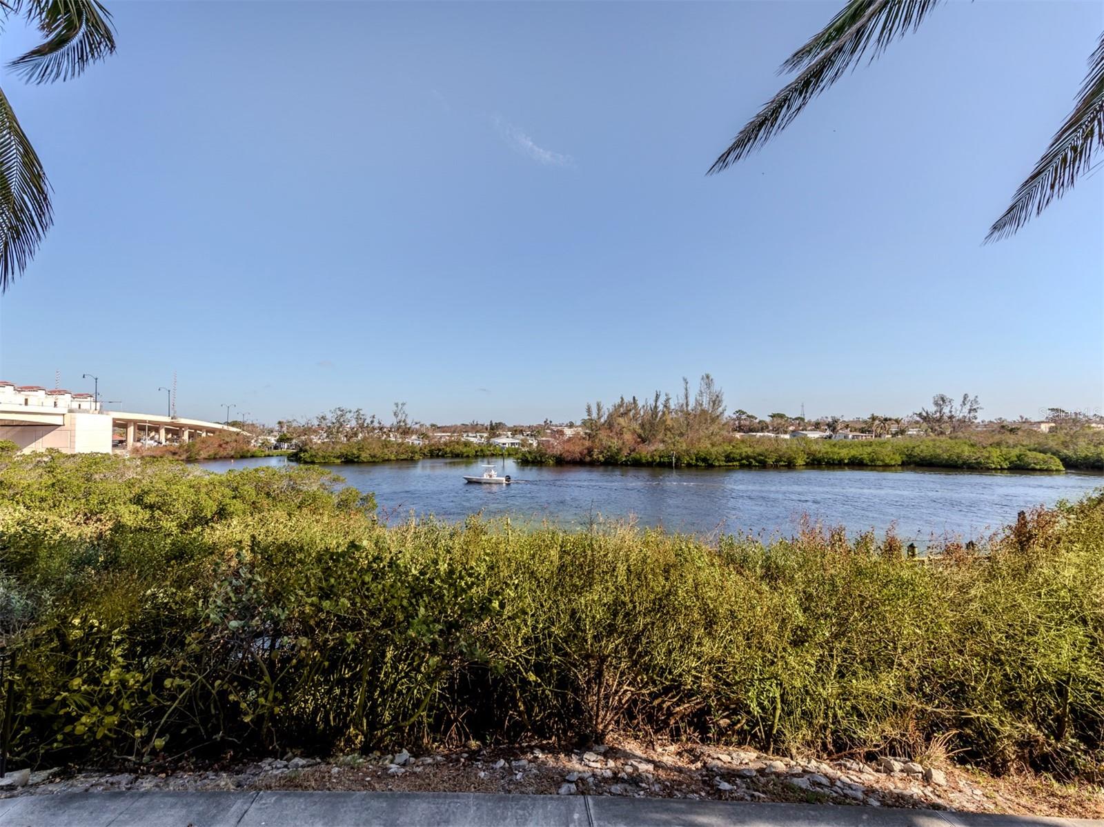 Image 26 of 70 For 147 Tampa Avenue E 202