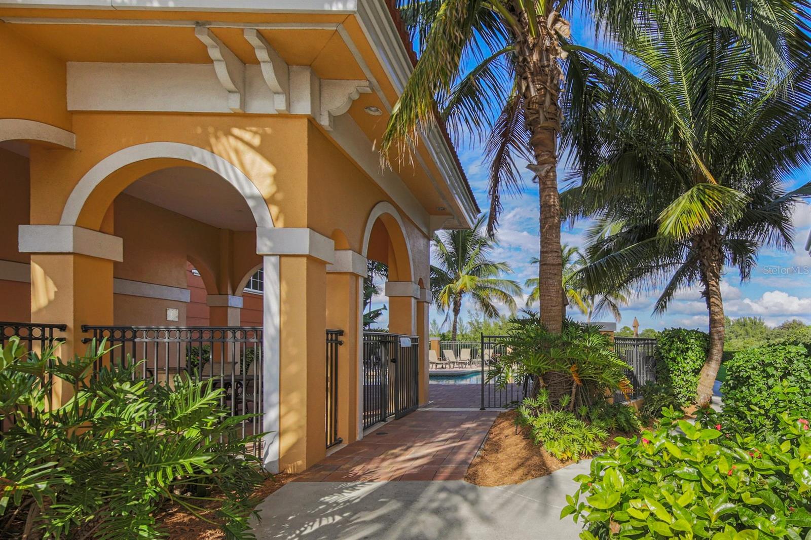 Image 40 of 70 For 147 Tampa Avenue E 202