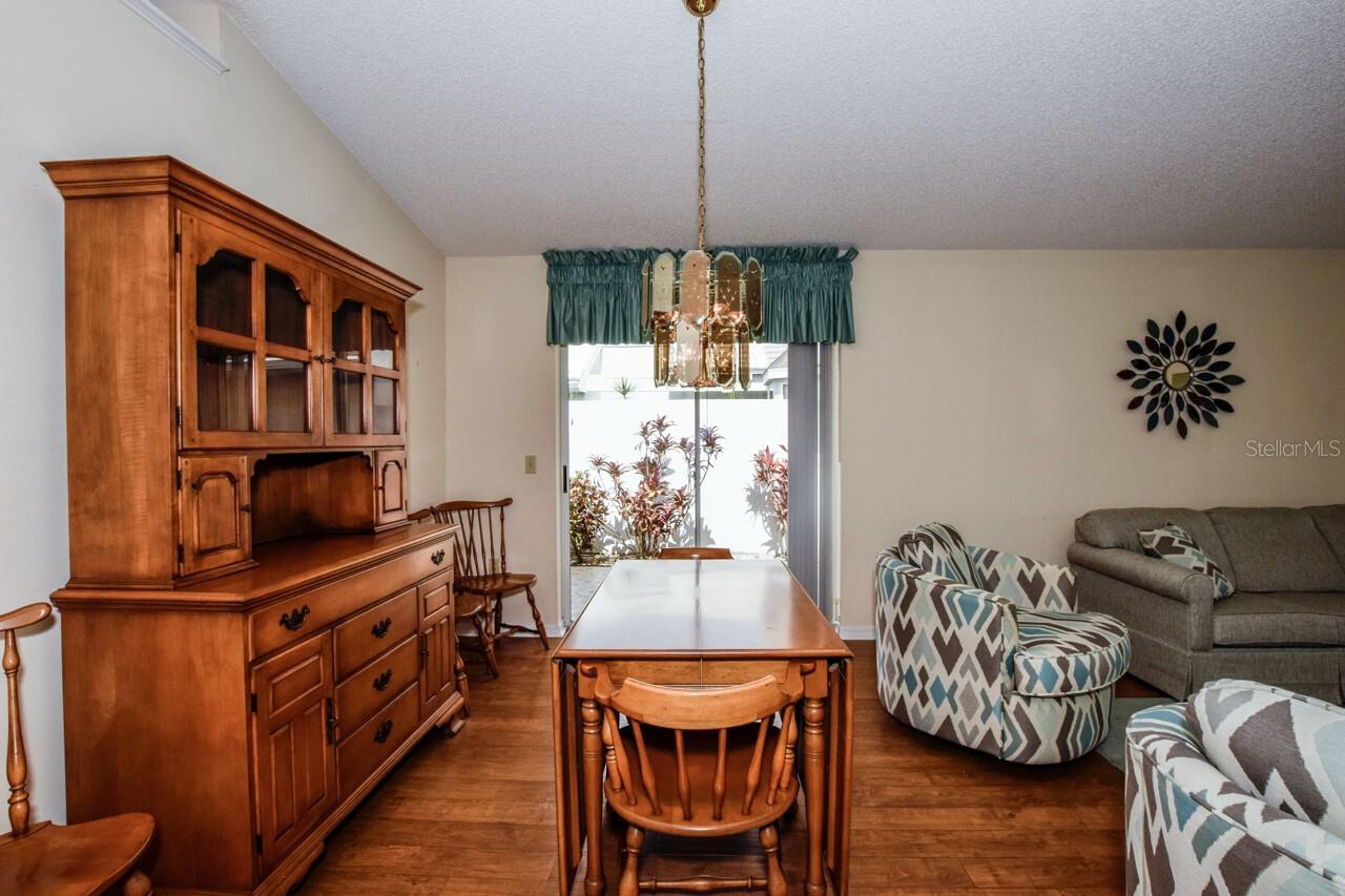 Image 12 of 65 For 702 Brightside Crescent Drive