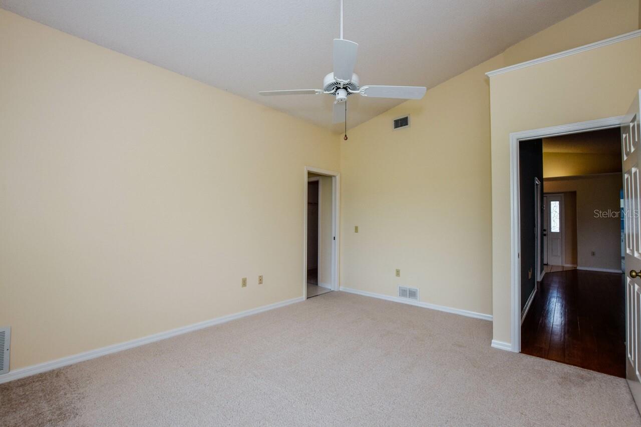 Image 20 of 65 For 702 Brightside Crescent Drive