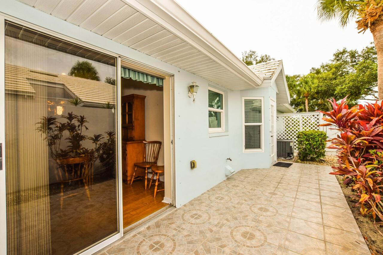 Image 31 of 65 For 702 Brightside Crescent Drive