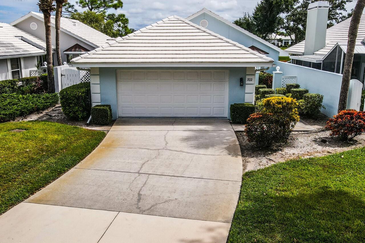 Image 37 of 65 For 702 Brightside Crescent Drive