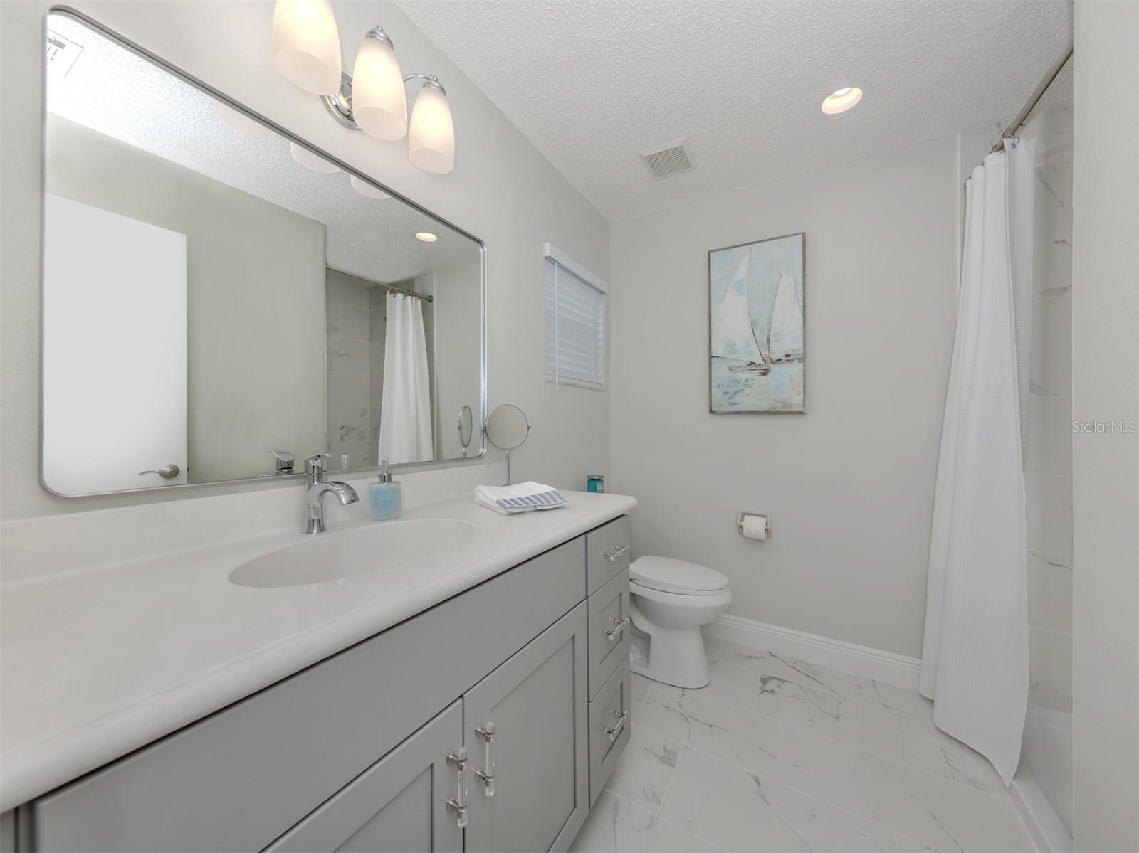 Image 24 of 57 For 929 Capri Isles Boulevard 27