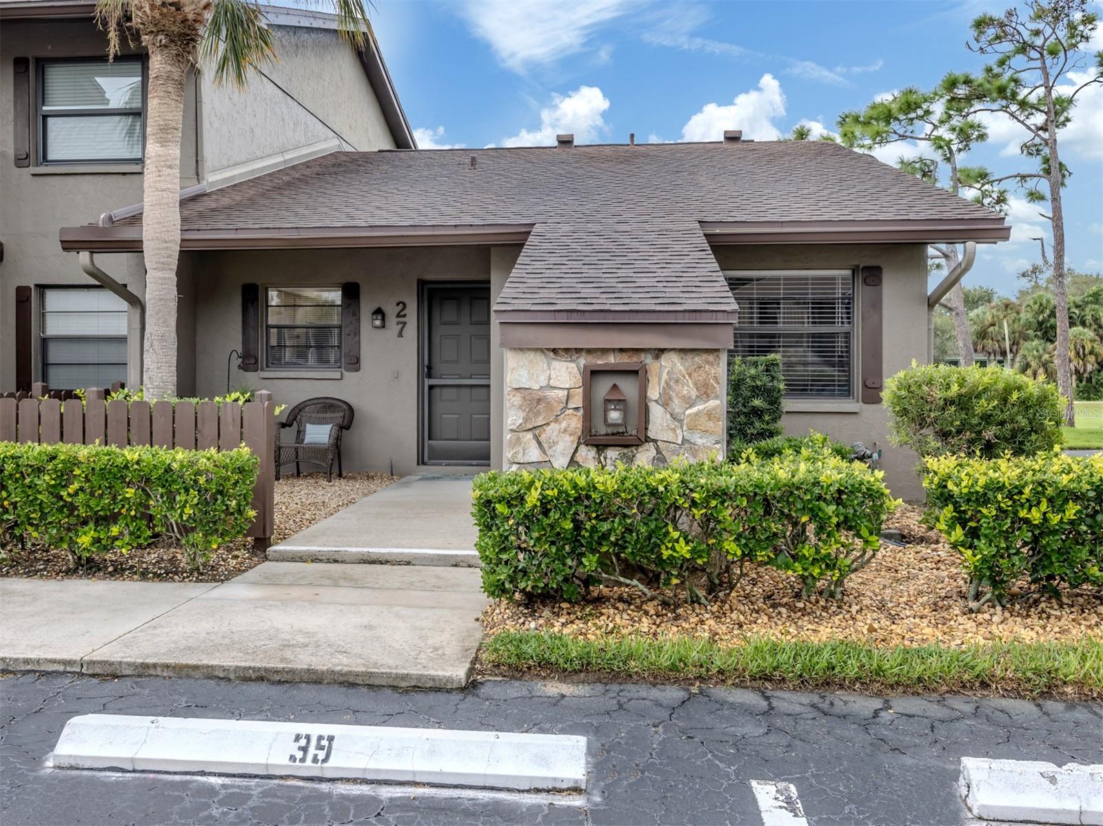 Image 3 of 57 For 929 Capri Isles Boulevard 27