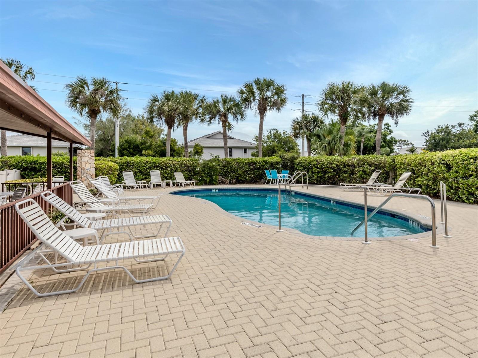 Image 33 of 57 For 929 Capri Isles Boulevard 27