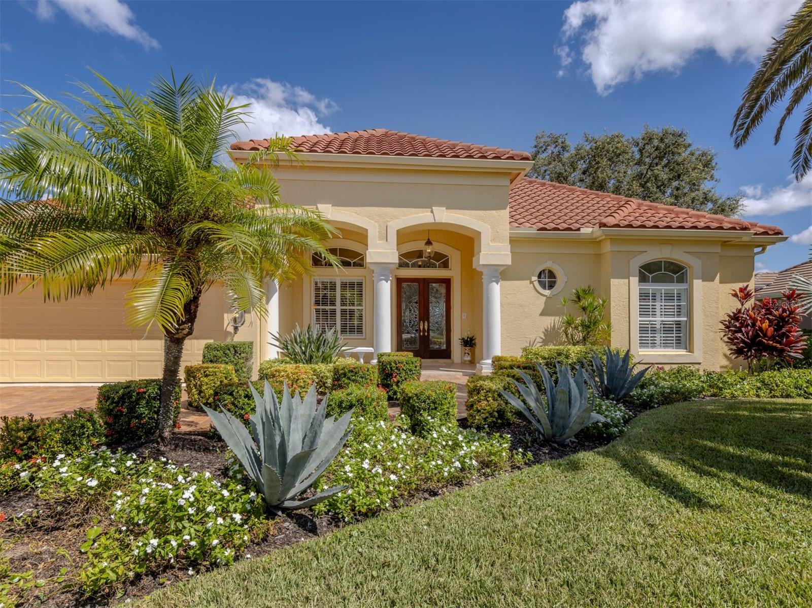 Image 2 of 65 For 394 Autumn Chase Drive