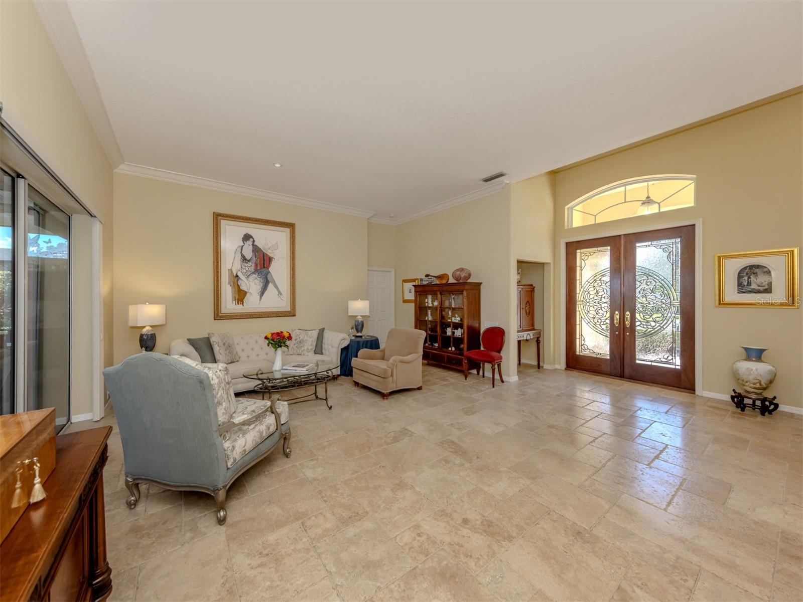 Image 6 of 65 For 394 Autumn Chase Drive