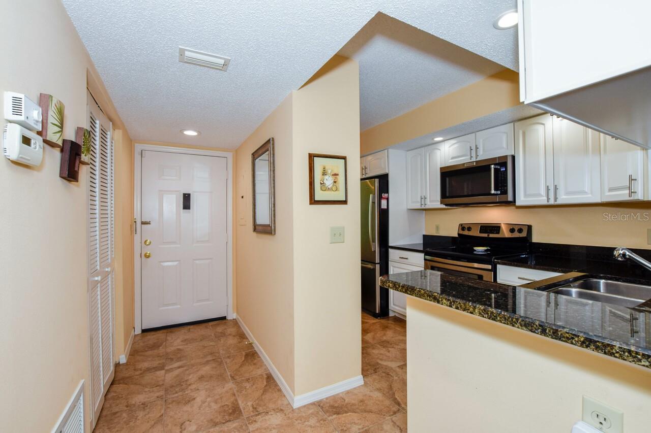 Image 3 of 44 For 433 Cerromar Lane 438