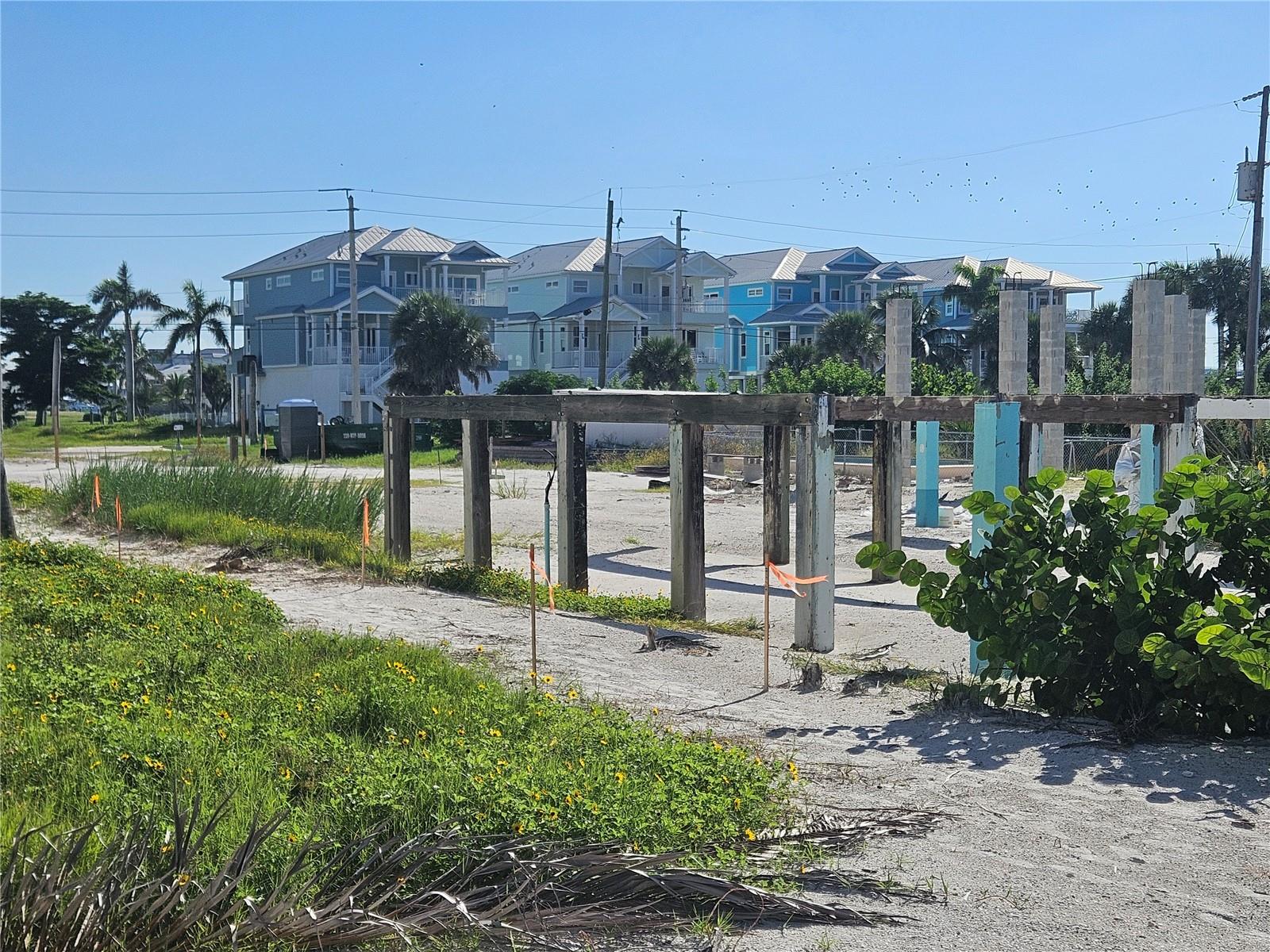 Image 10 of 18 For 616 Estero Boulevard