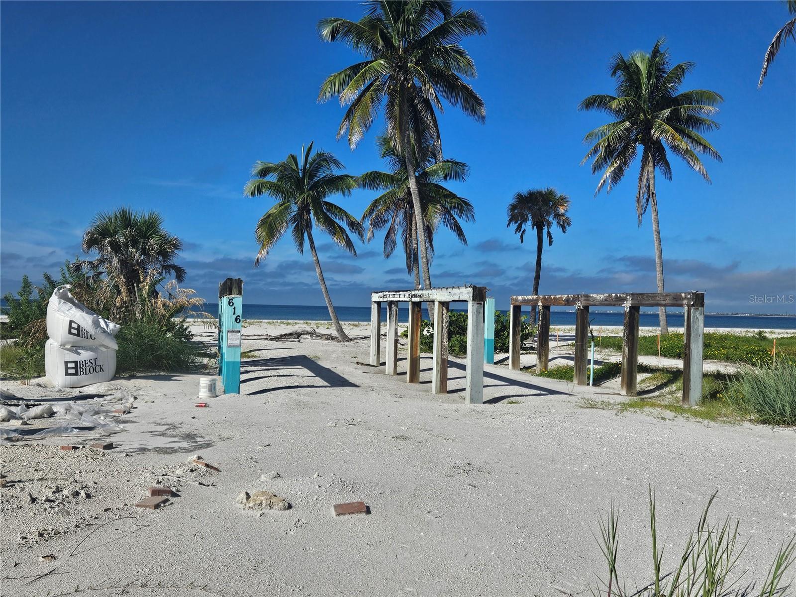 Image 15 of 18 For 616 Estero Boulevard