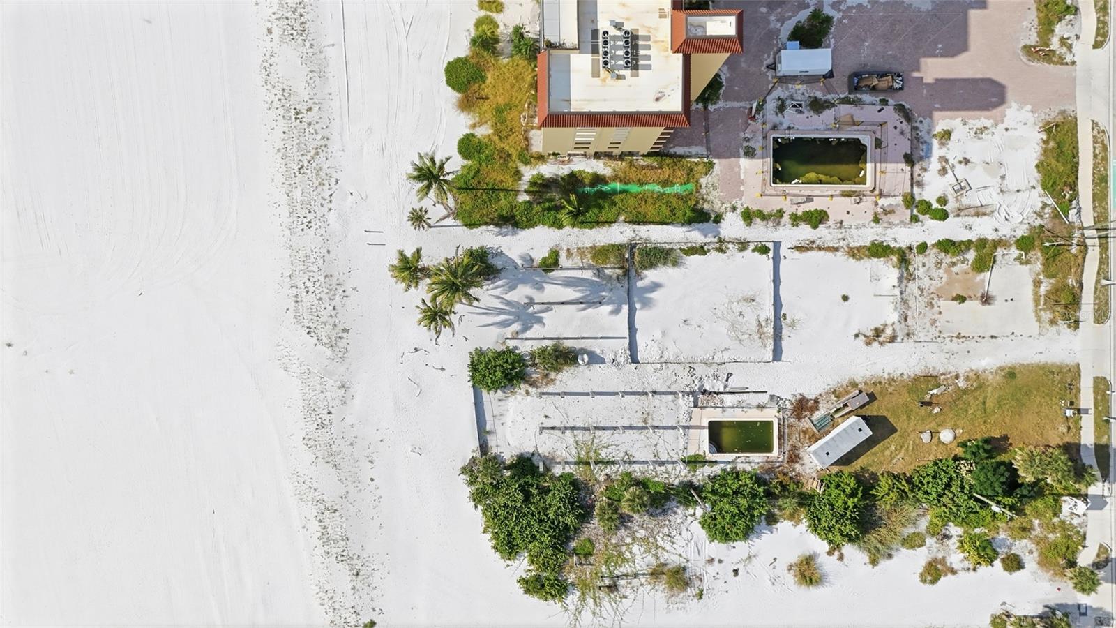 Image 25 of 37 For 616 Estero Boulevard