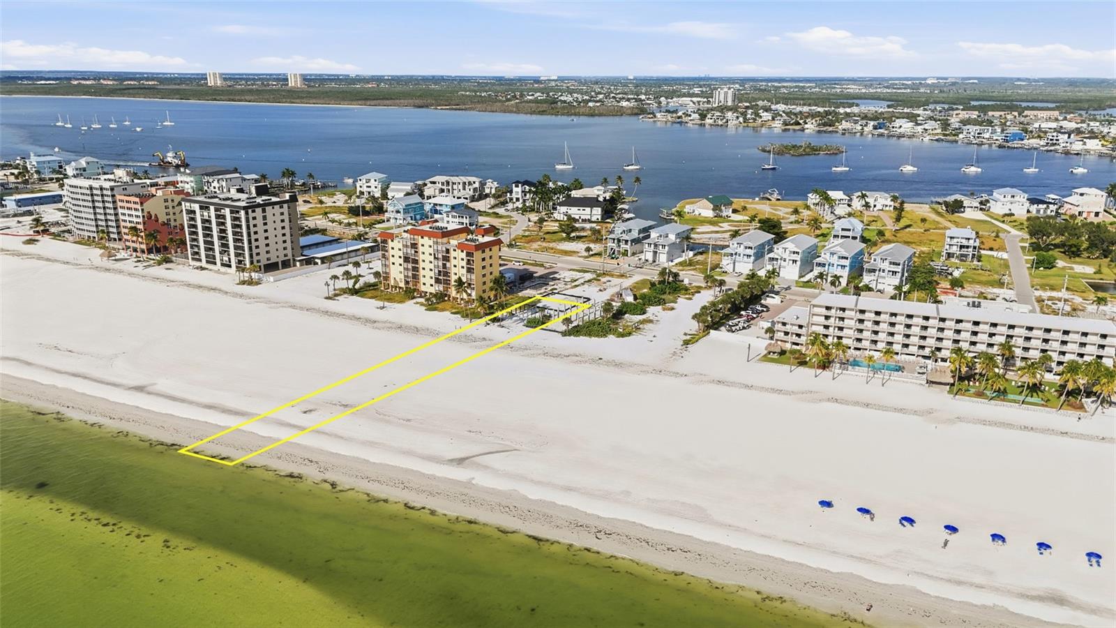 Image 33 of 37 For 616 Estero Boulevard