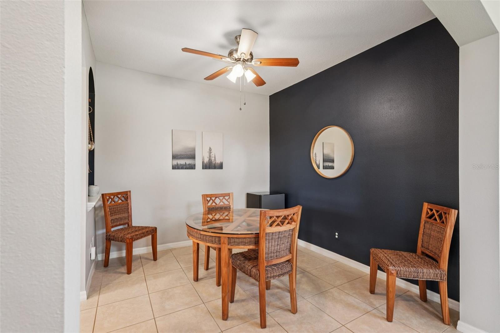 Image 4 of 32 For 1050 Jonah Drive