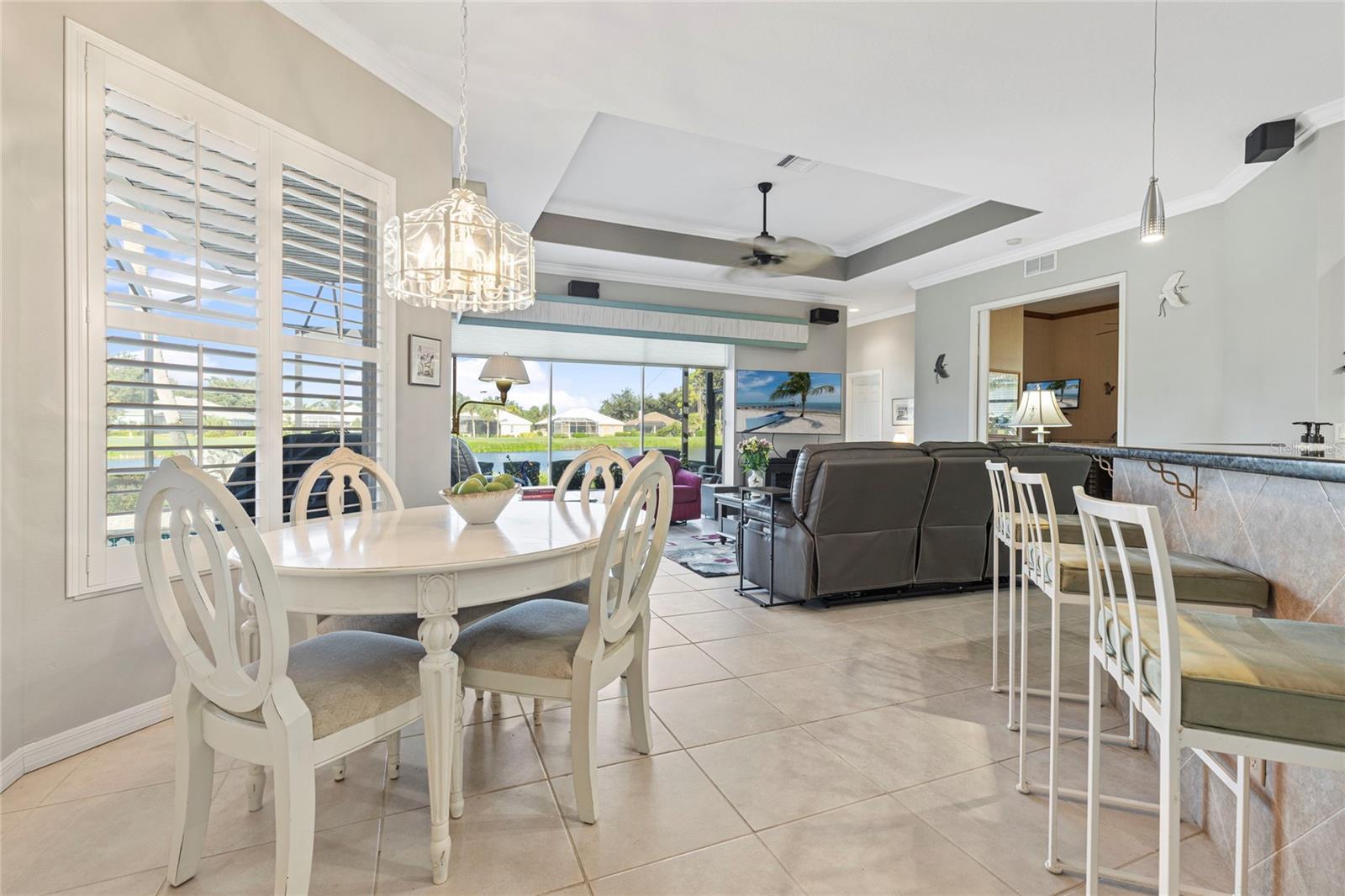 Image 12 of 70 For 462 Fieldstone Drive