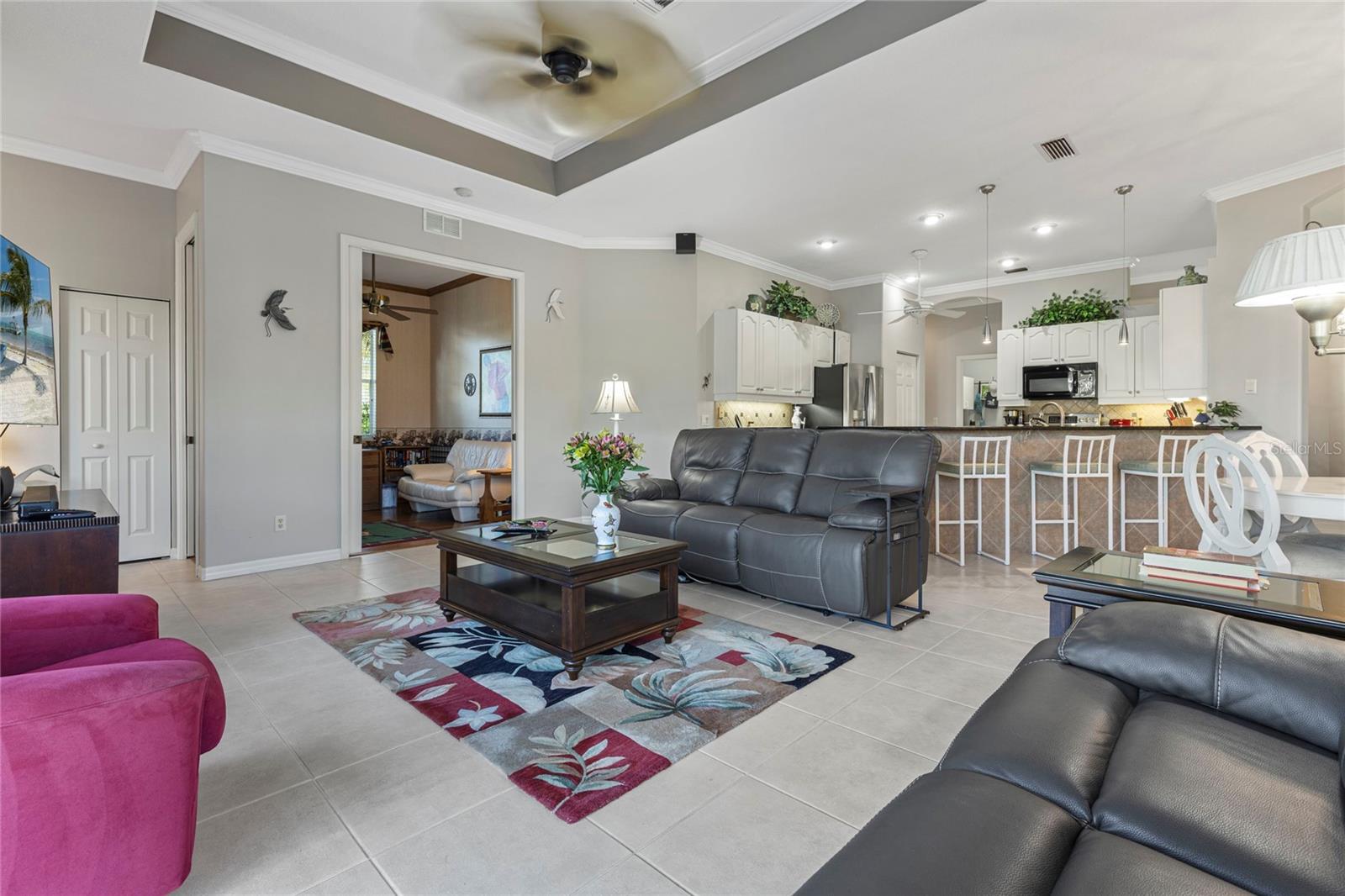 Image 15 of 70 For 462 Fieldstone Drive