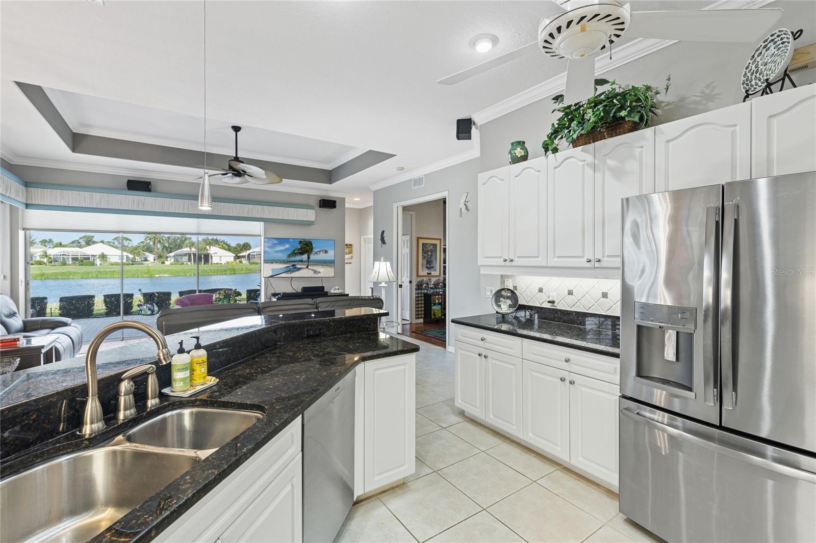Image 18 of 70 For 462 Fieldstone Drive
