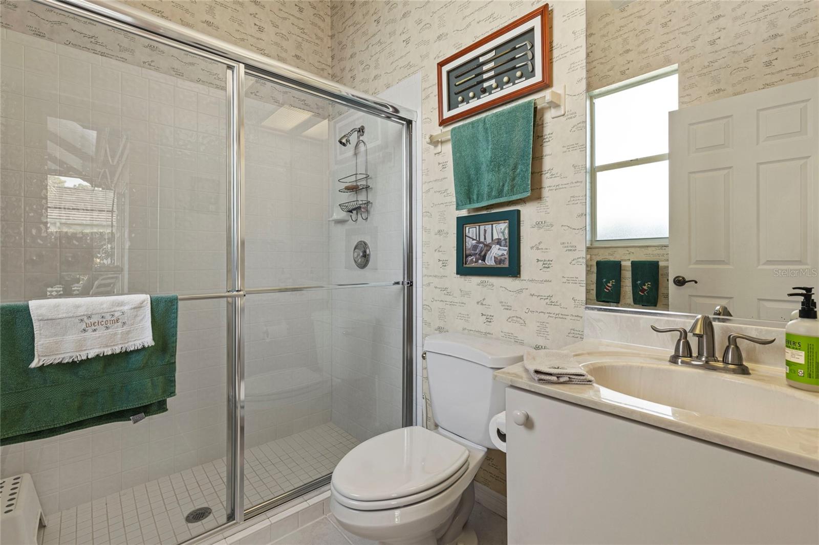 Image 28 of 70 For 462 Fieldstone Drive