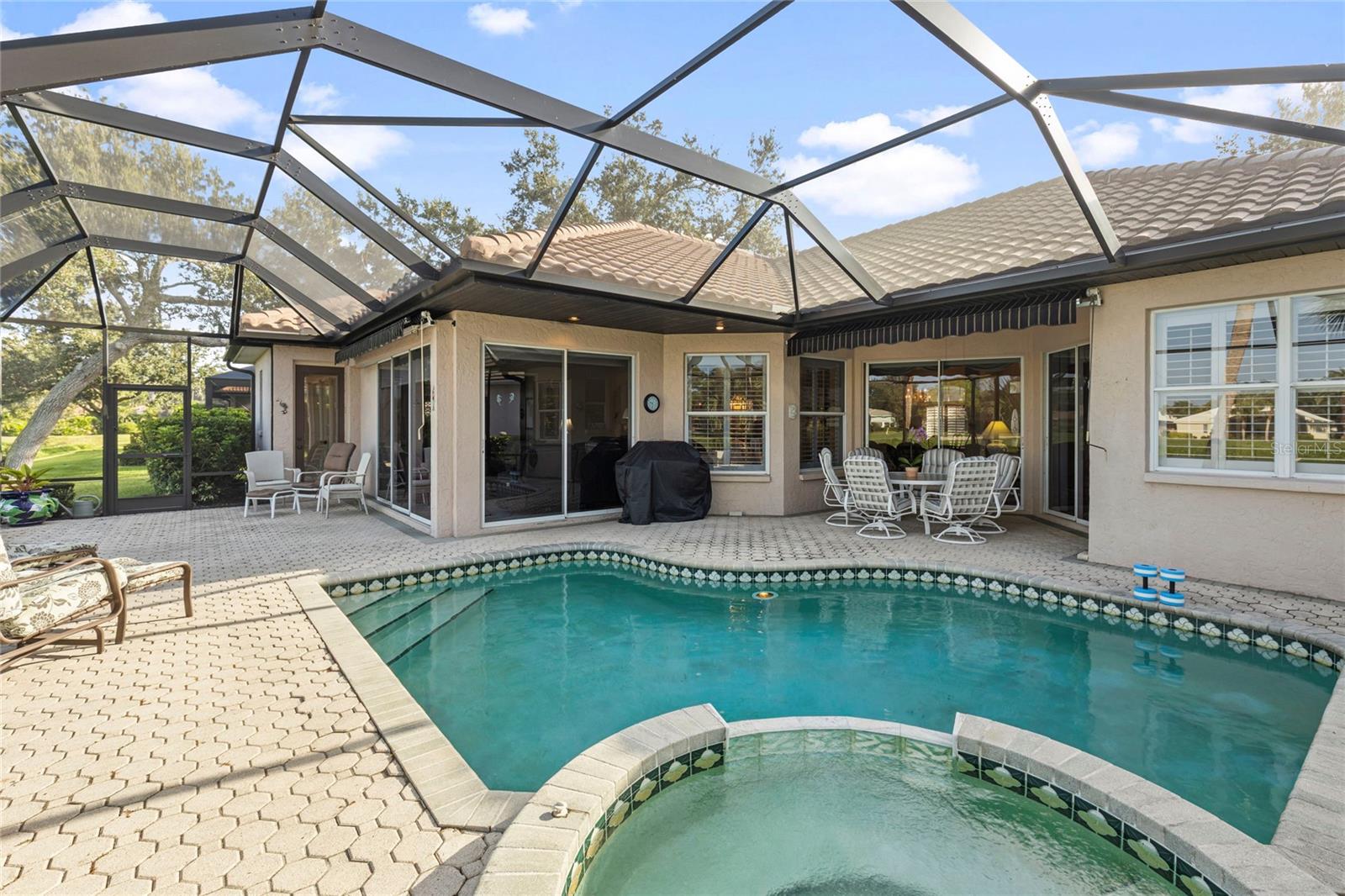Image 33 of 70 For 462 Fieldstone Drive