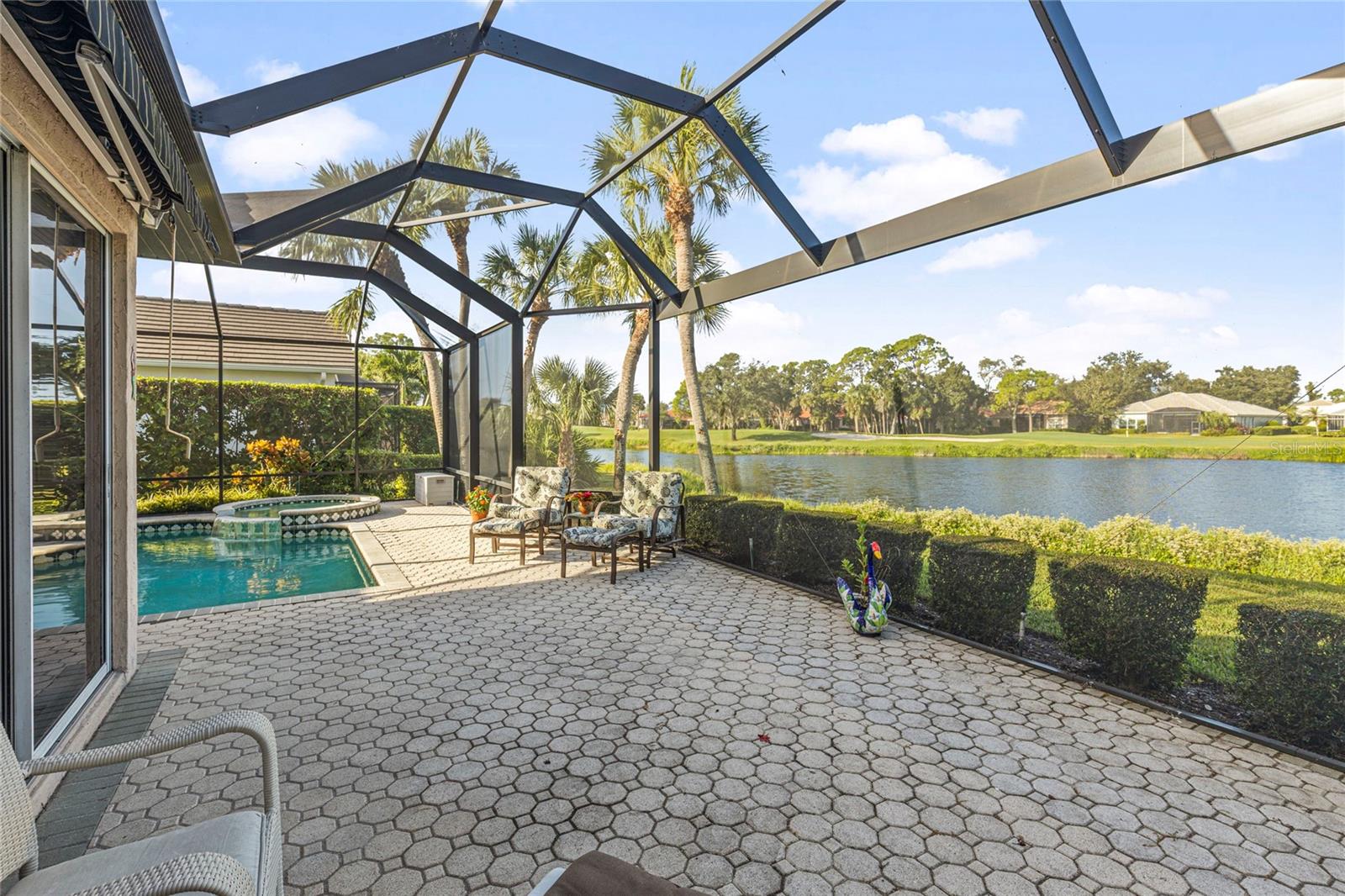 Image 34 of 70 For 462 Fieldstone Drive