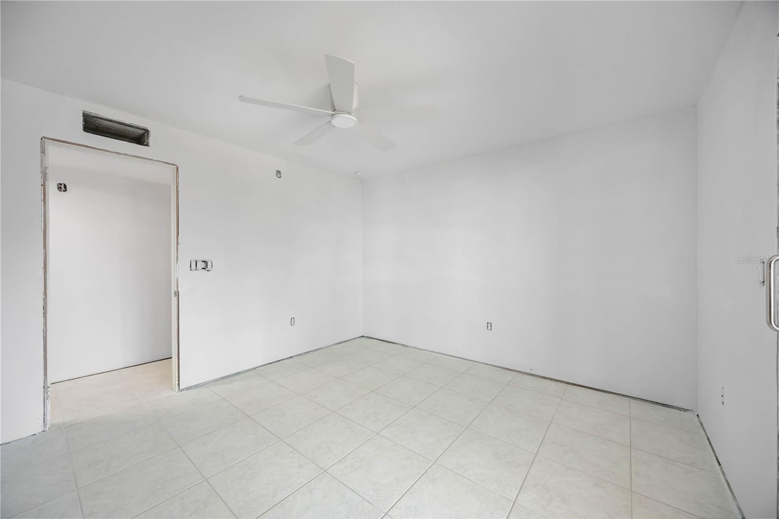 Image 22 of 52 For 718 Golden Beach Boulevard 2