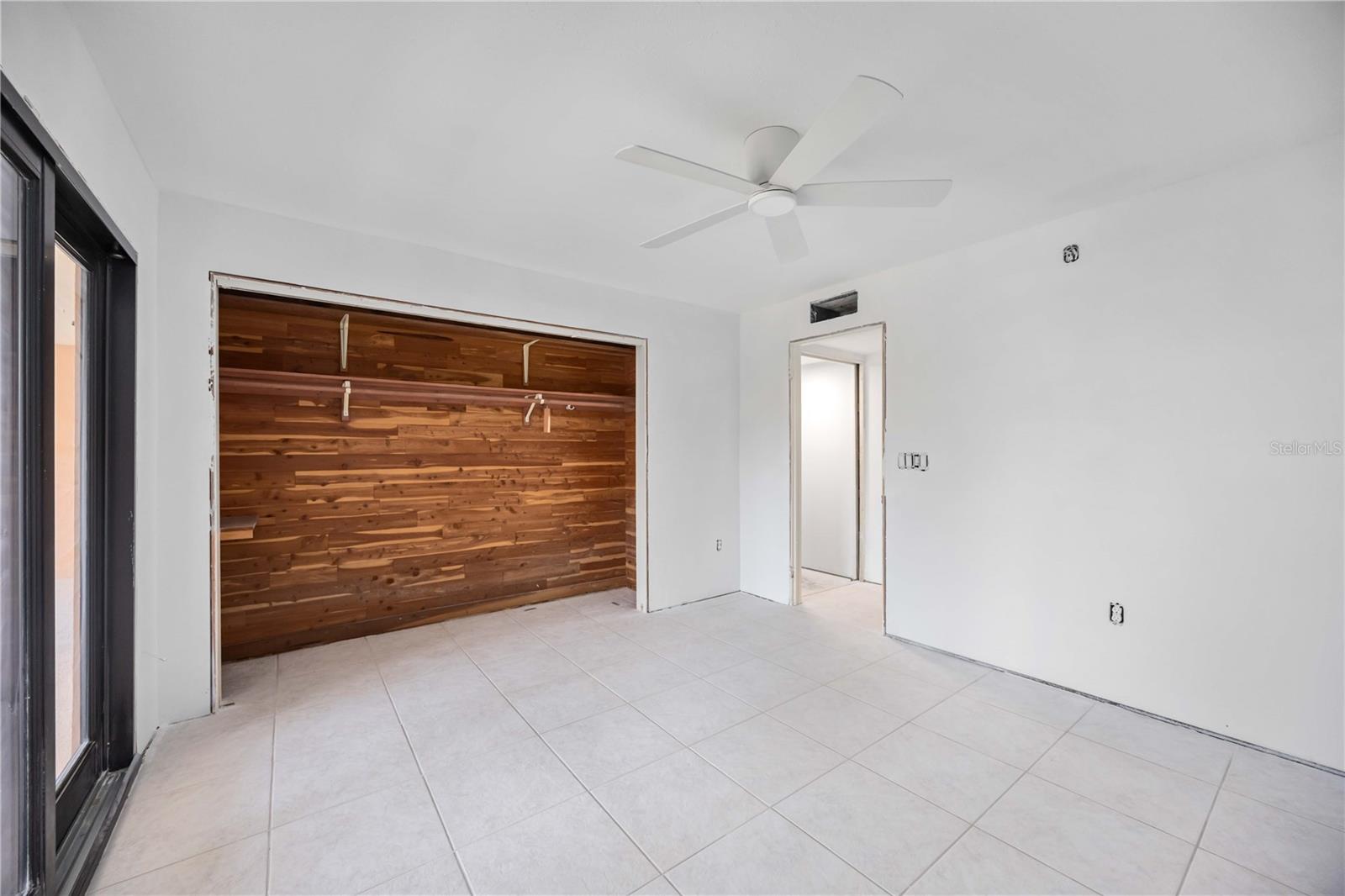 Image 23 of 52 For 718 Golden Beach Boulevard 2