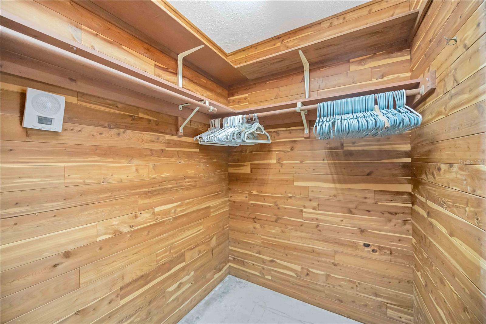 Image 29 of 52 For 718 Golden Beach Boulevard 2