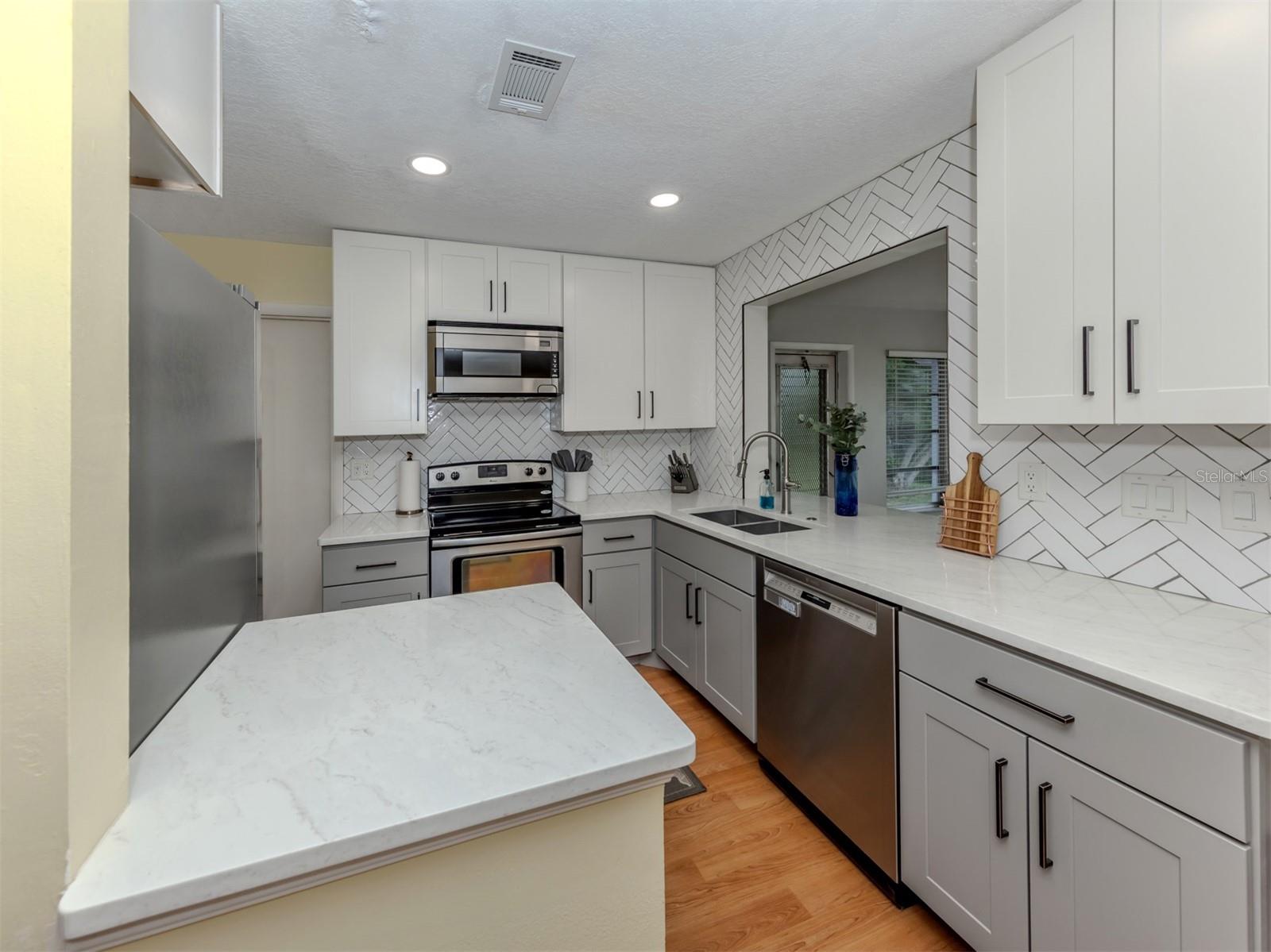 Image 10 of 66 For 8122 Trionfo Avenue