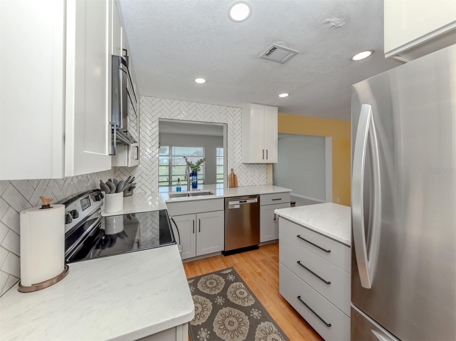 Image 12 of 66 For 8122 Trionfo Avenue