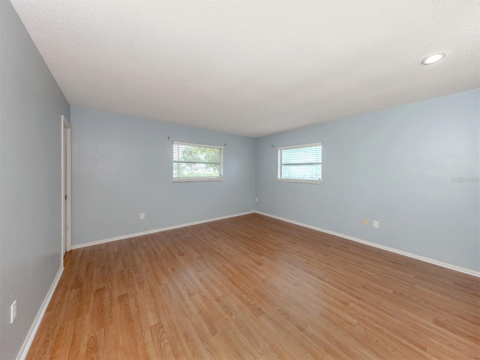 Image 16 of 66 For 8122 Trionfo Avenue