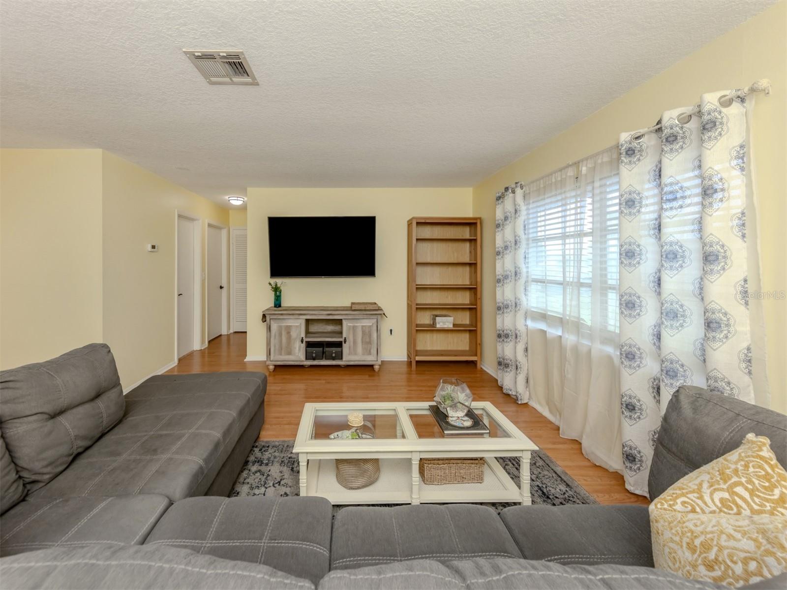 Image 4 of 66 For 8122 Trionfo Avenue