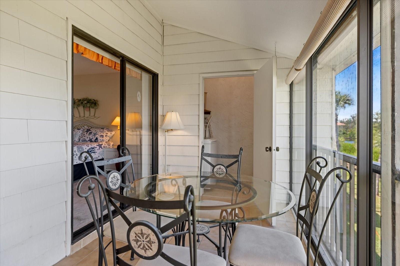 Image 25 of 50 For 966 Bird Bay Way 246