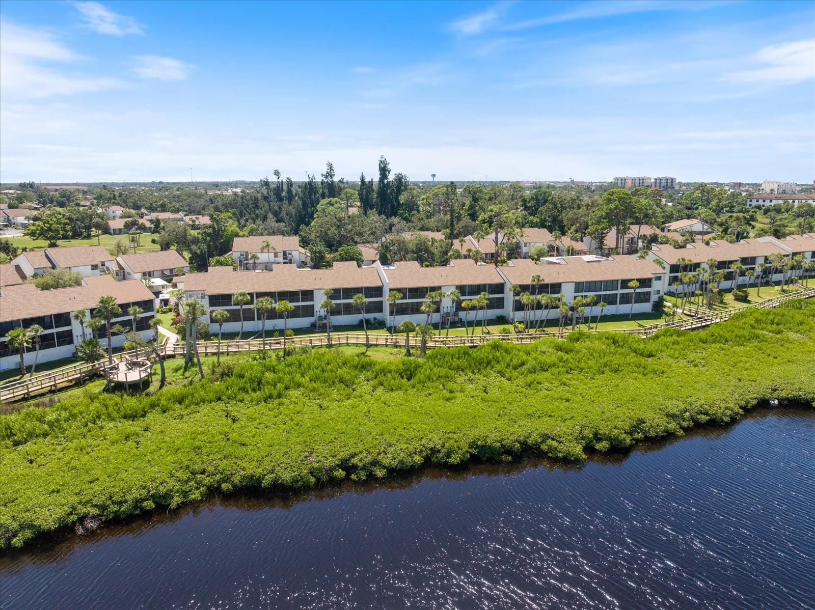 Image 27 of 50 For 966 Bird Bay Way 246