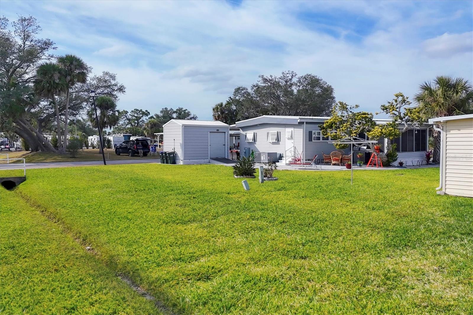 Image 31 of 61 For 6401 Floral Court