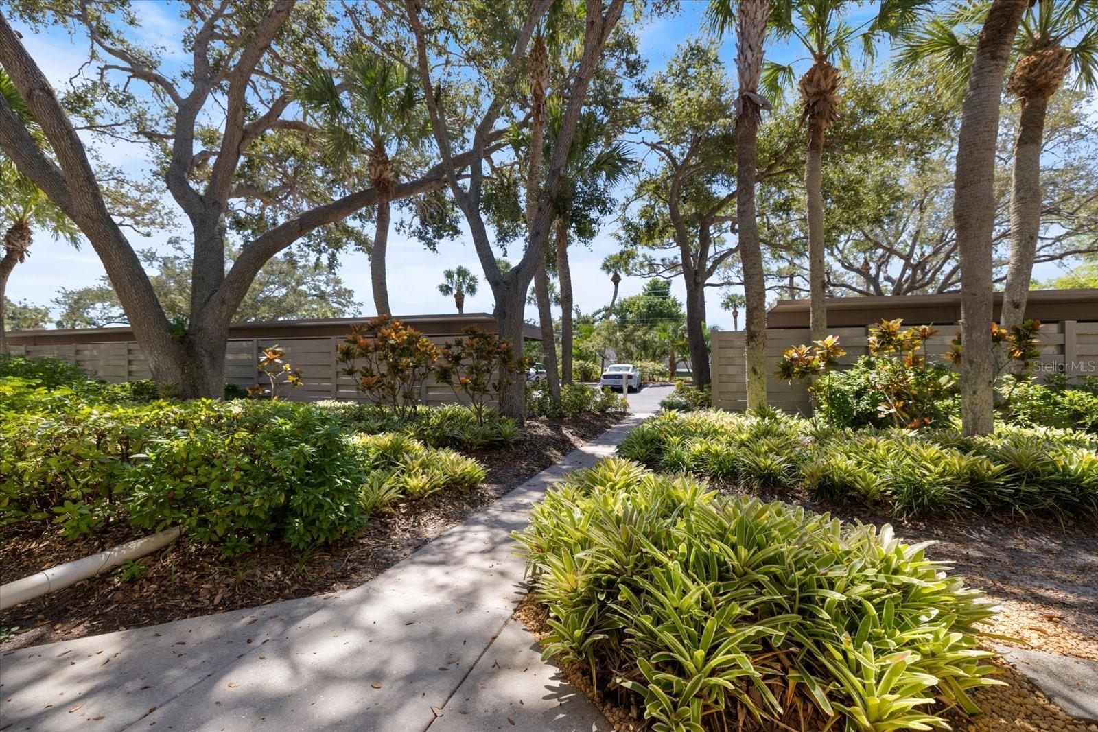 Image 24 of 42 For 622 Bird Bay Drive S 207