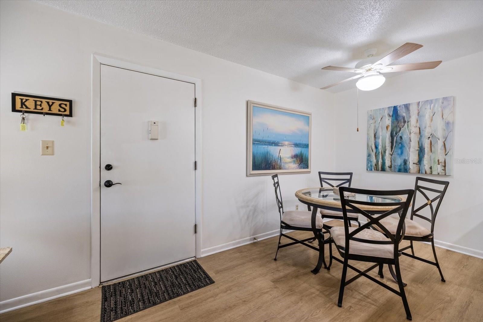 Image 7 of 42 For 622 Bird Bay Drive S 207