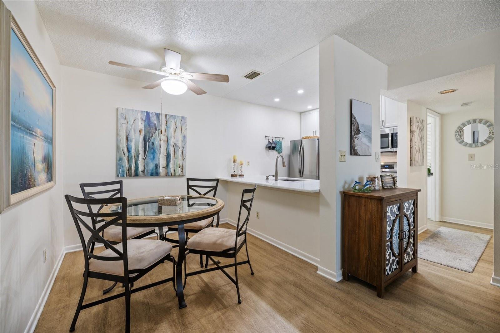 Image 8 of 42 For 622 Bird Bay Drive S 207