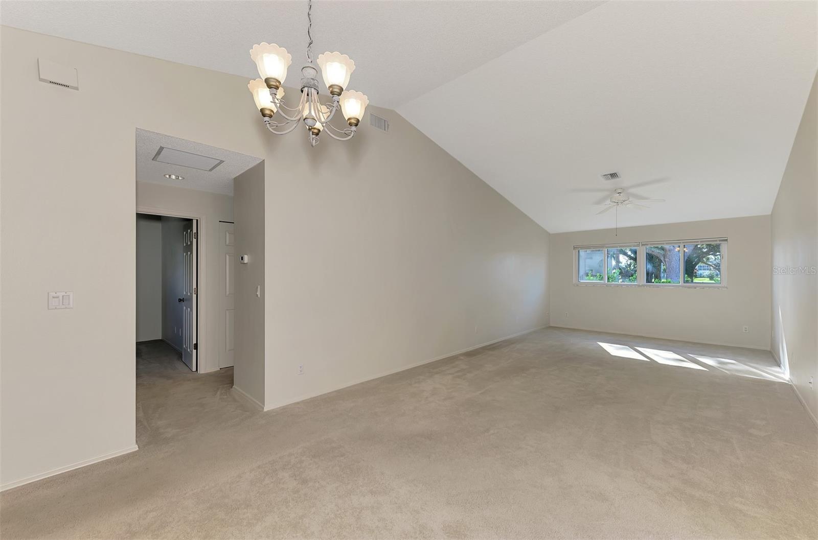 Image 10 of 42 For 607 Ironwood Circle 160