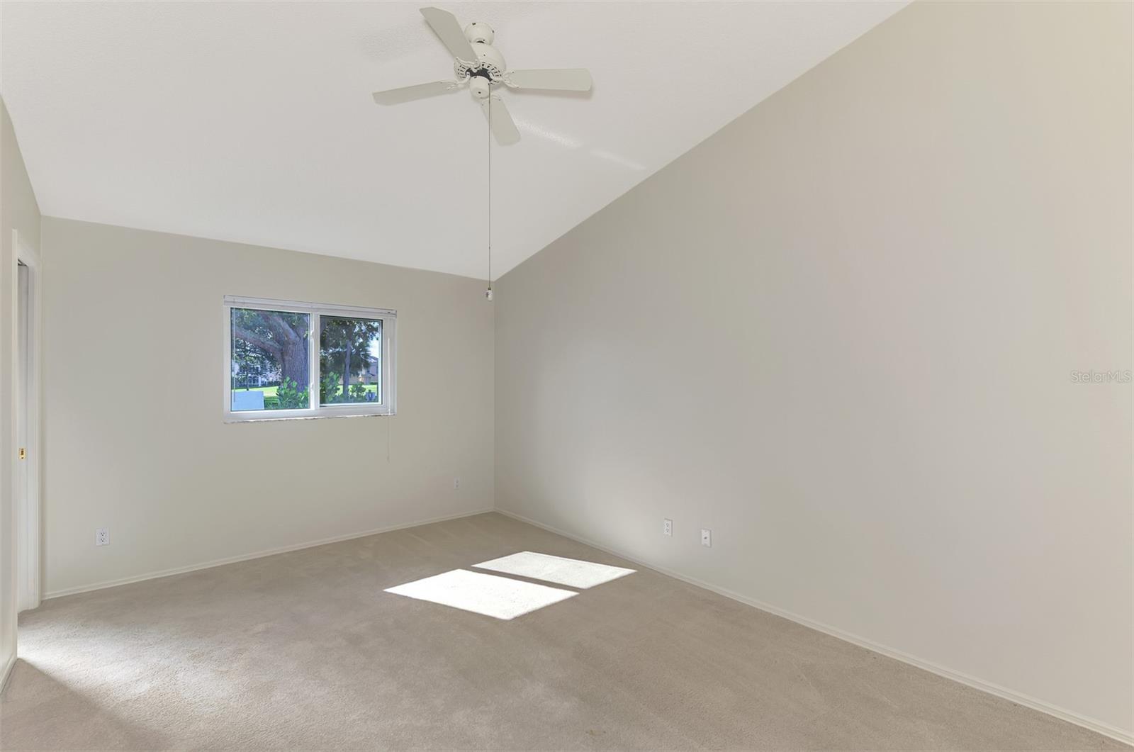 Image 20 of 42 For 607 Ironwood Circle 160