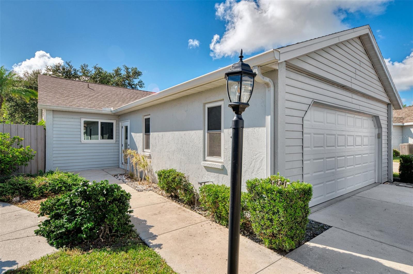Image 3 of 42 For 607 Ironwood Circle 160